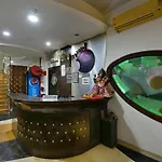 Hotel Revels Near New Delhi Railway Station