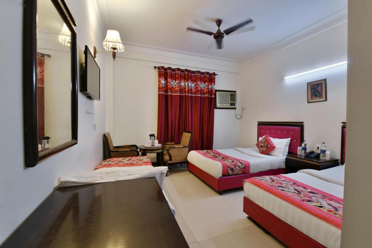 Revels Near Railway Station 4*